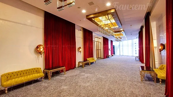 Crystal BallRoom, Основной зал — фото