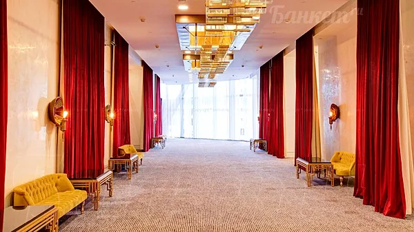 Crystal BallRoom, Основной зал — фото