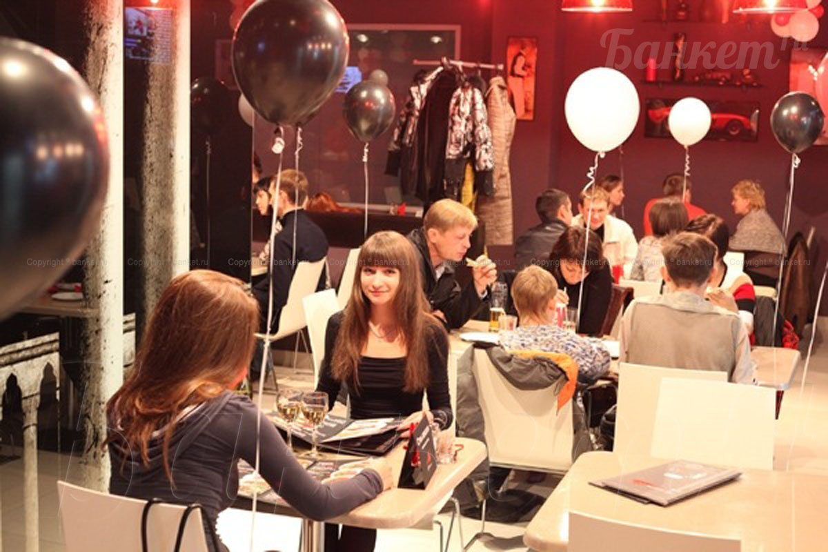 Основной зал — Пиццерия Перцы