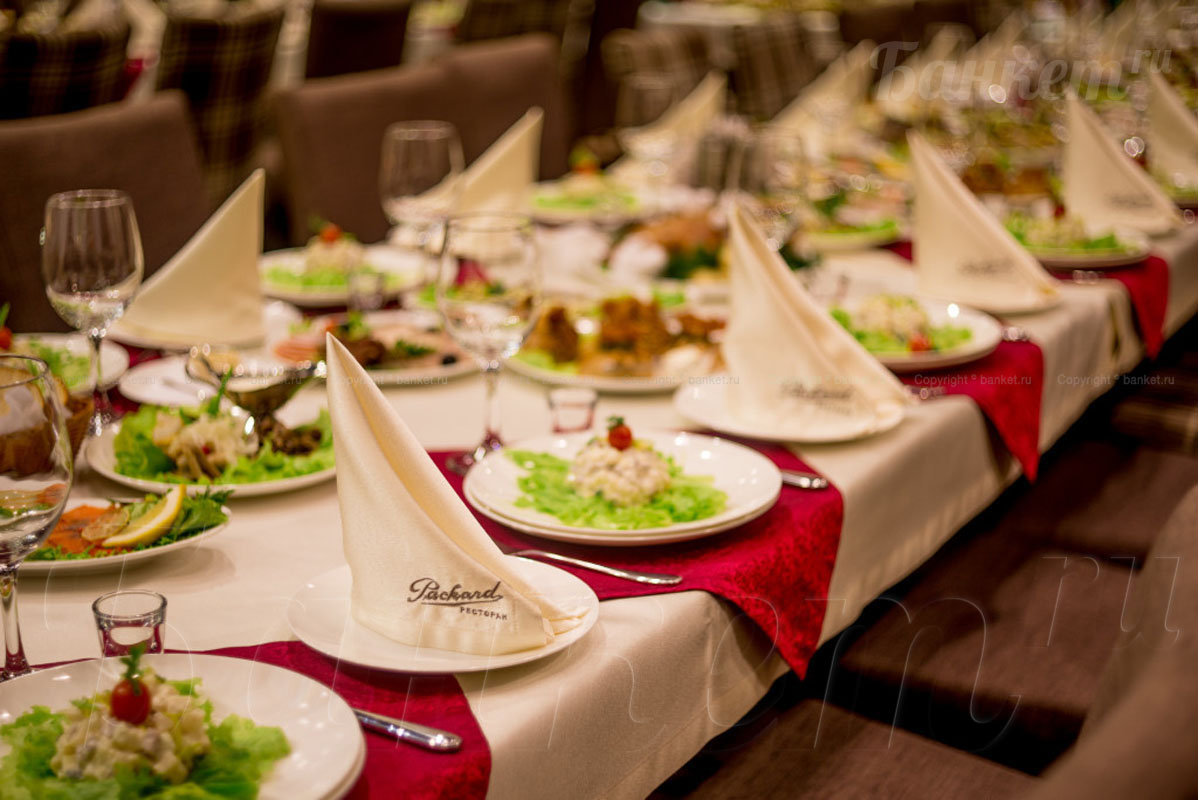 Основной зал — Gold of Packard