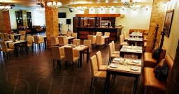 Основной зал