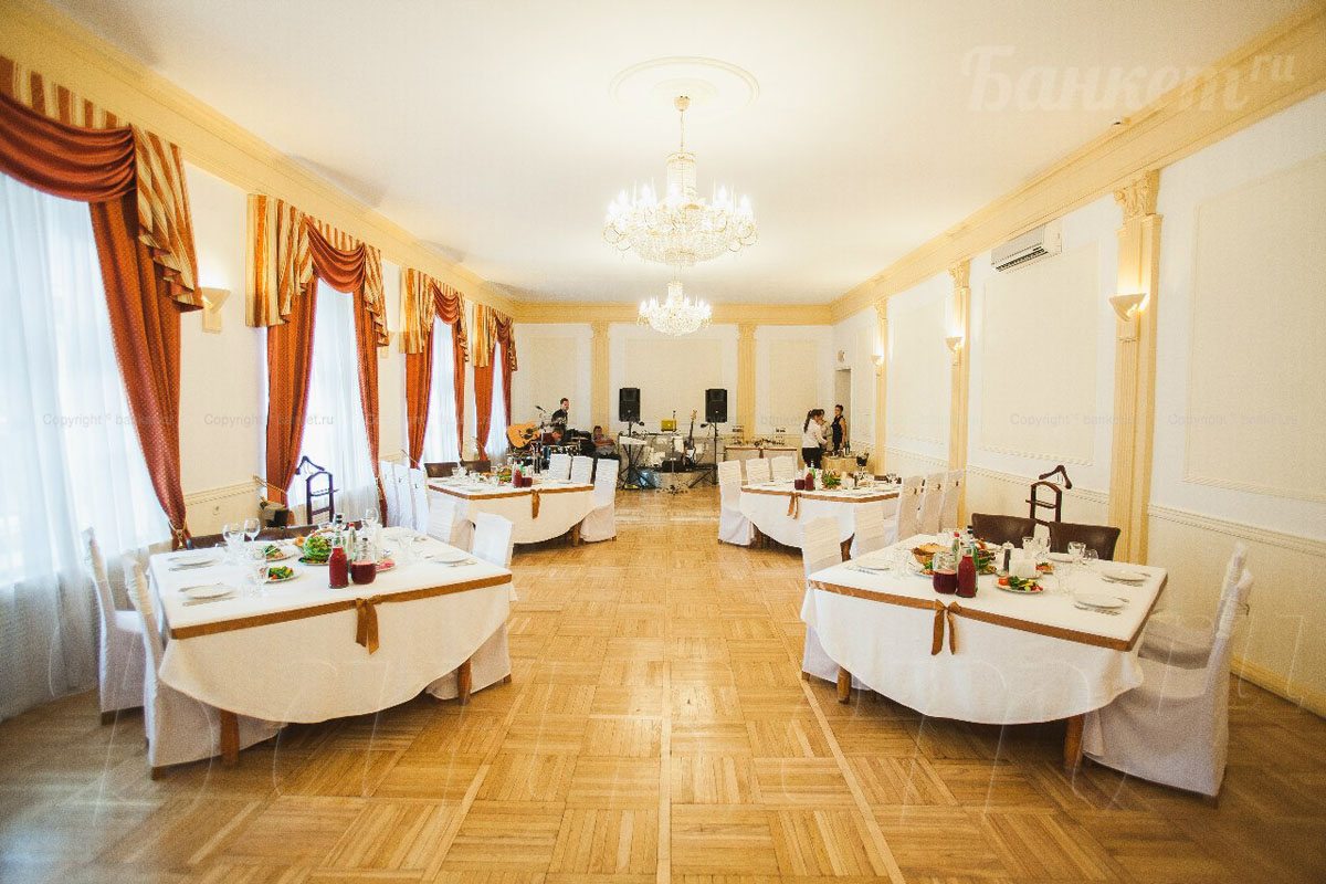 Основной зал — Ресторан Классик