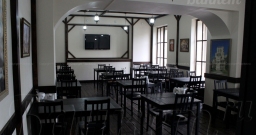 Основной зал