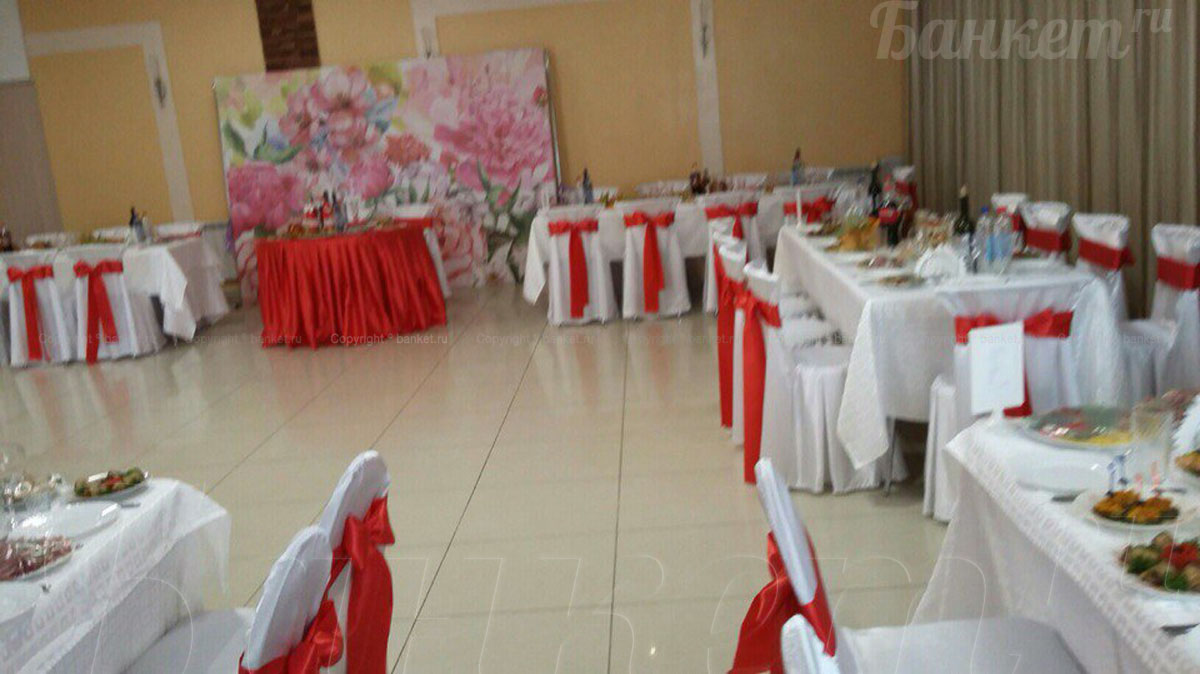 Зал на 200 человек — Семейное кафе Отдых