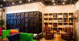 Основной зал