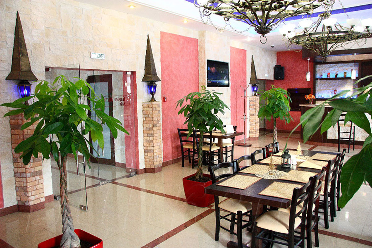 Основной зал — Кафе Карлов мост