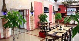 Основной зал