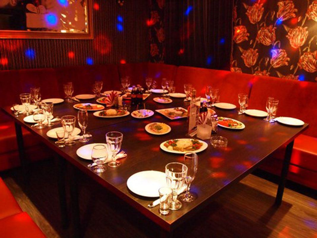 Золотой зал — банкетный зал Весна Караоке клуб, фото