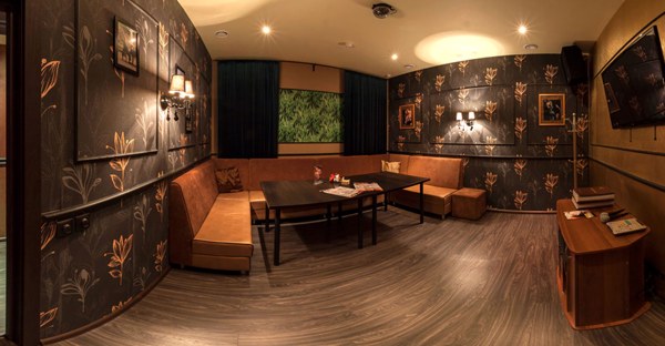 Банкетный зал Весна Караоке клуб