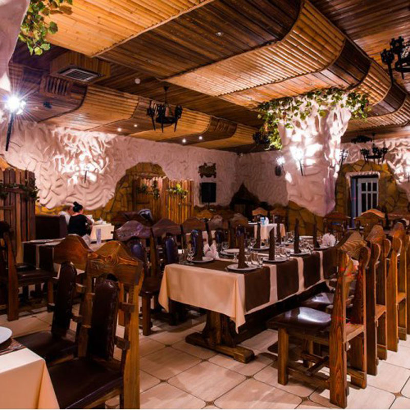 Банкетный зал — Хижина