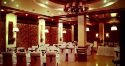 Основной зал