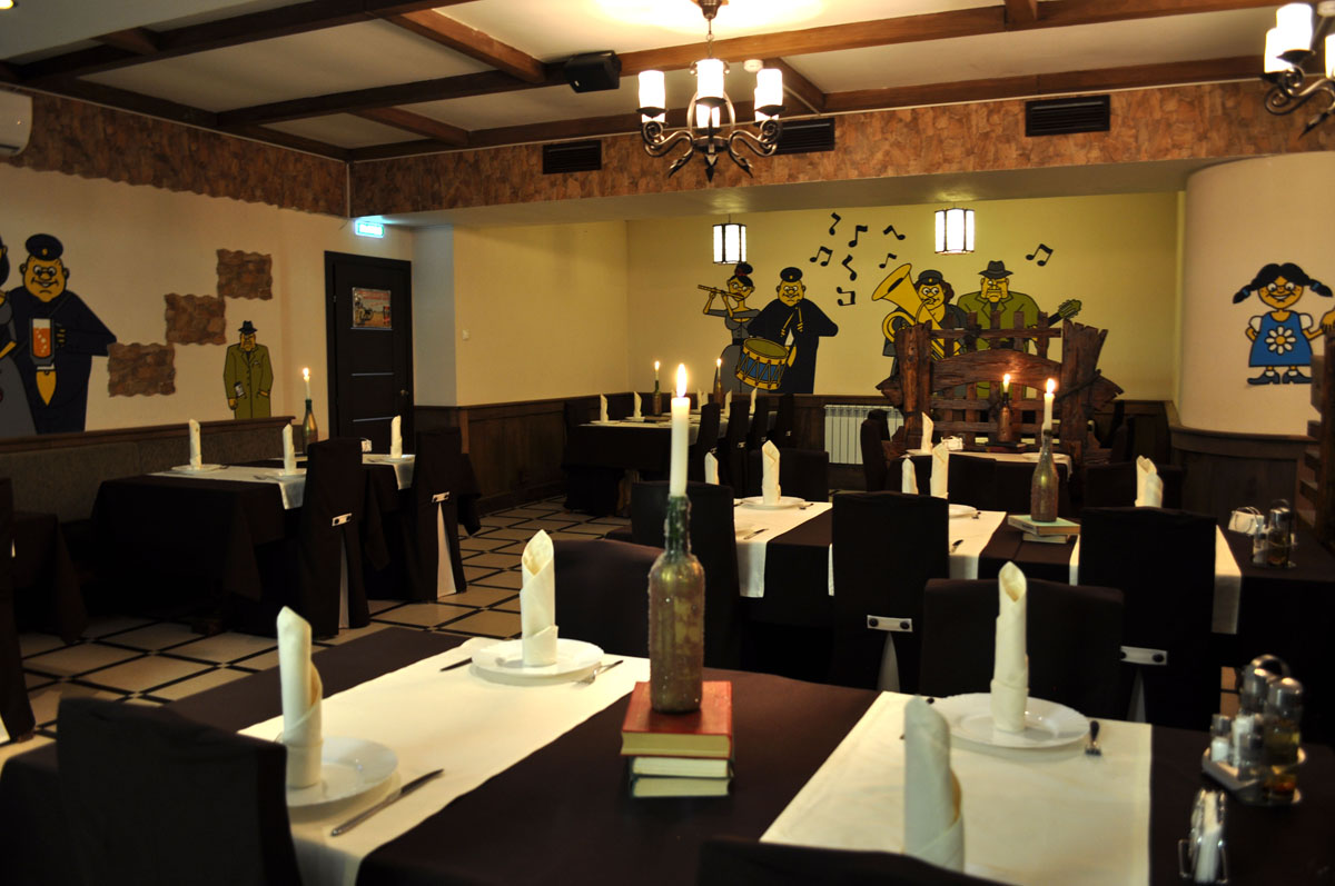 Зал на 80 человек — Штаб квартира Фрау Мюллер