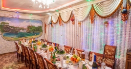 Красный VIP зал