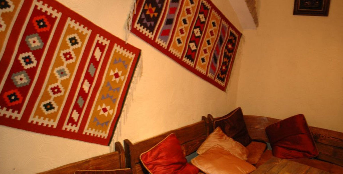 Основной зал — Шаро-Баро