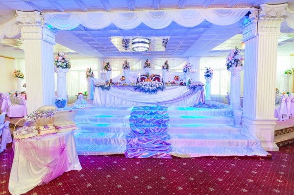 Ресторан Шарль Азнавур  — банкетный зал