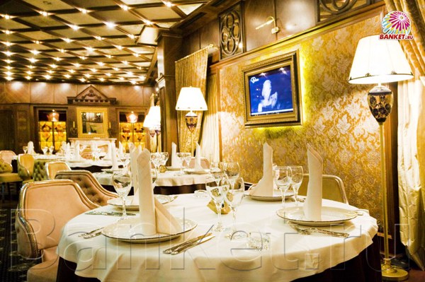 Grand hall — интерьер зала