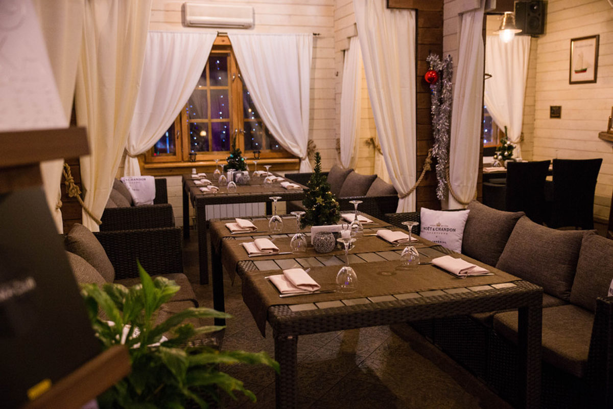 Зал на 20 человек — Ресторан Яхт-клуба Буревестник