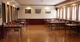 Зал на 12 человек — интерьер зала