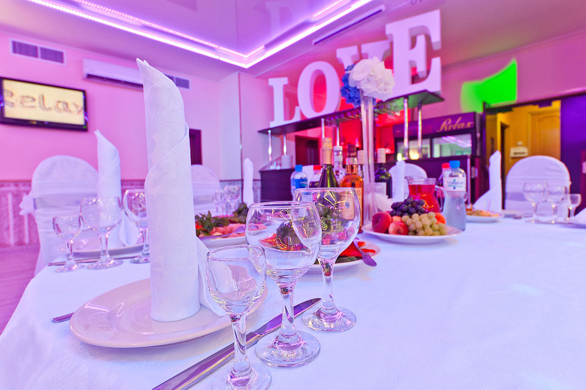 Основной зал — Шоу-холл Релакс