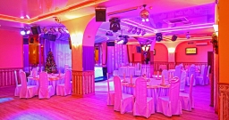 Основной зал