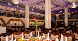 Основной зал