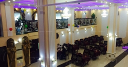 Основной зал