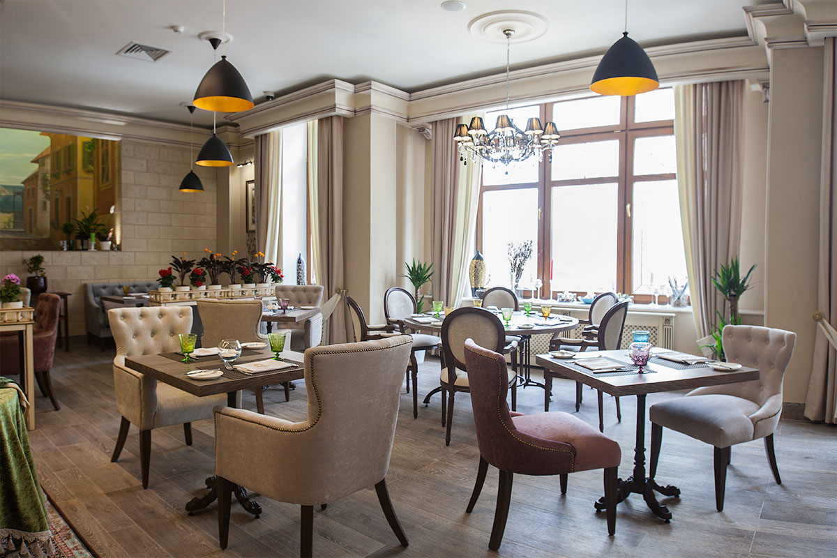 Основной зал