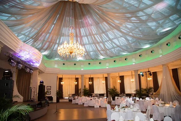 Банкетный зал