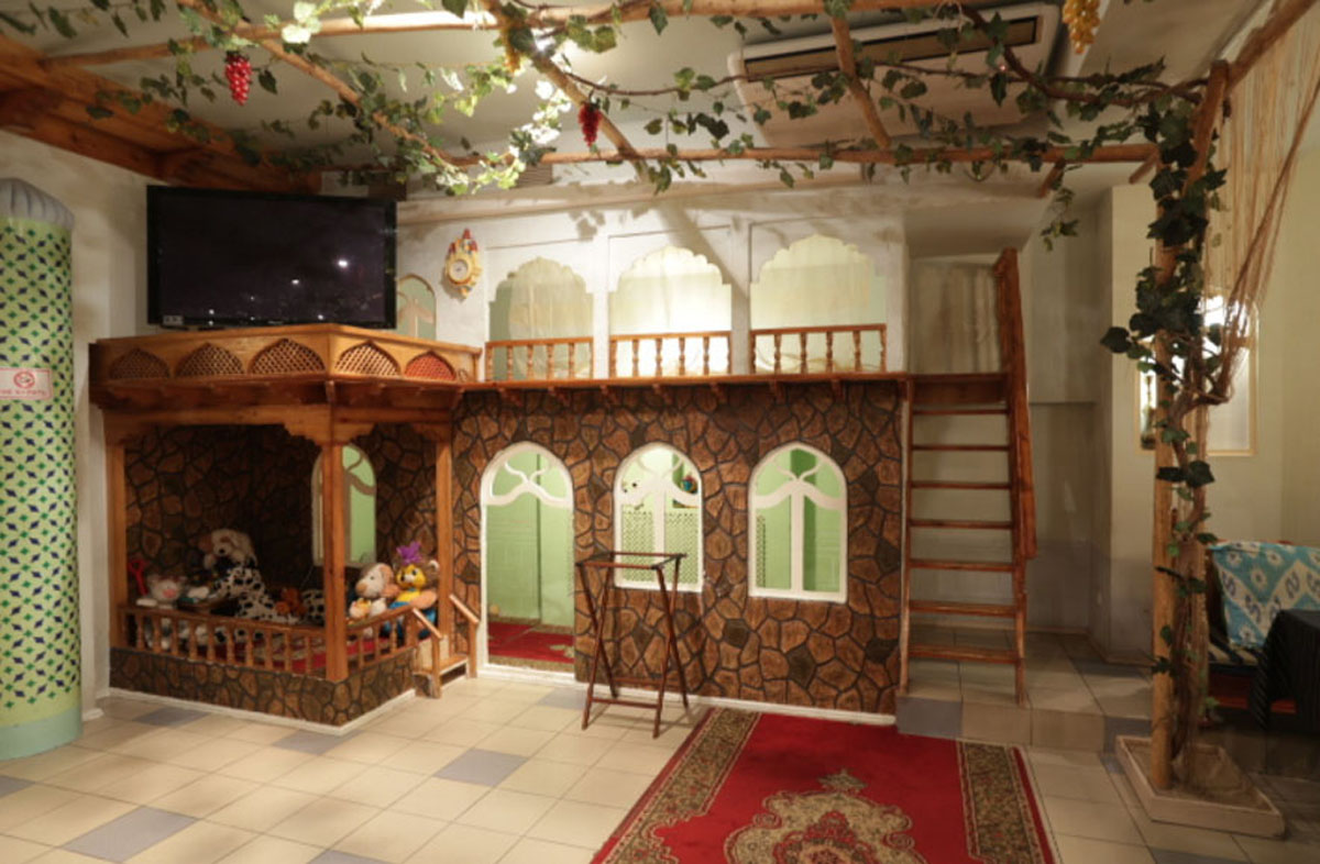 Зеленый зал — Звезда Востока