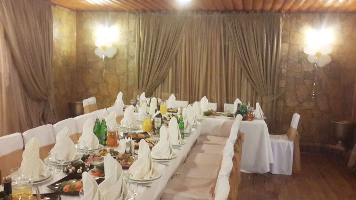 Основной зал — Кафе-клуб Черная жемчужина