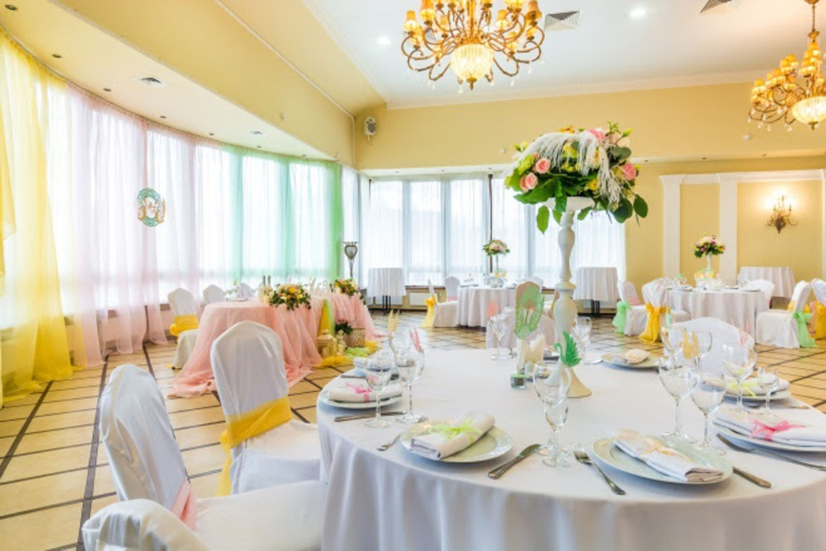 Банкетный зал — Дворянское гнездо