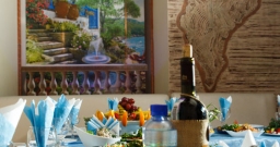 Основной зал — интерьер зала