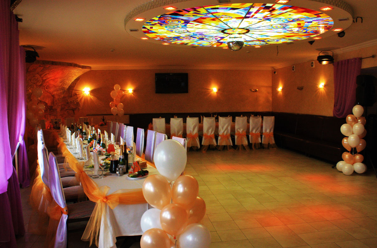 Основной зал — Кафе Эдем