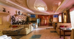 Восточный зал — интерьер зала