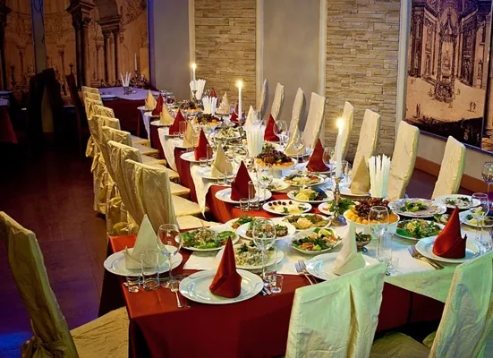 Основной зал