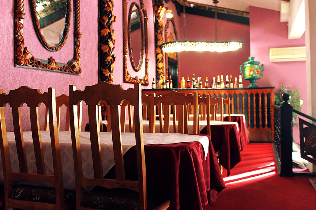 Красная гостиная — Постоялый двор Русь