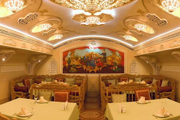 Основной зал