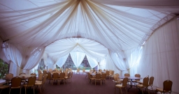 Свадебный шатер — интерьер зала