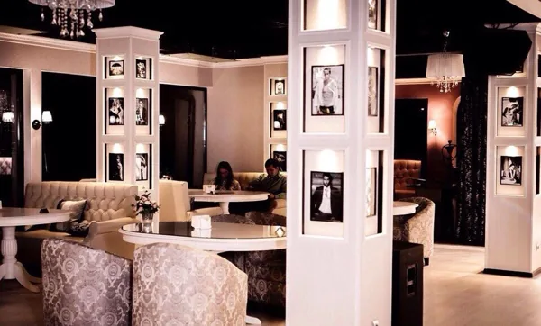 Основной зал