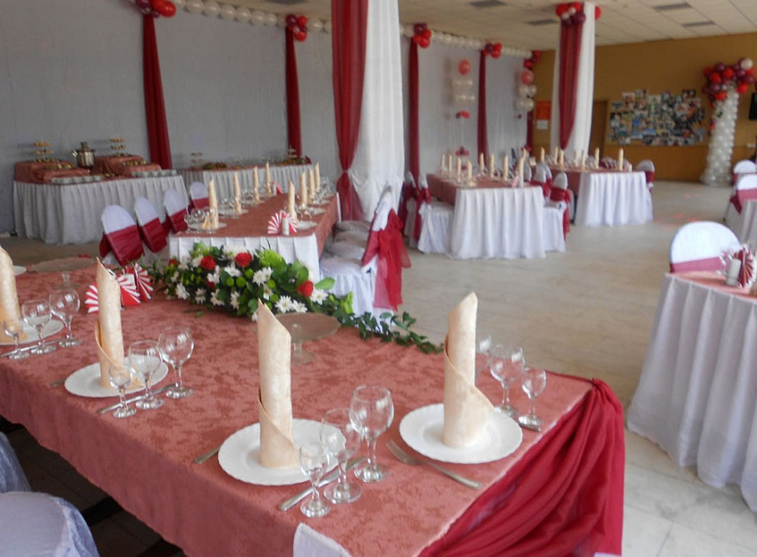 Большой зал — Трактир