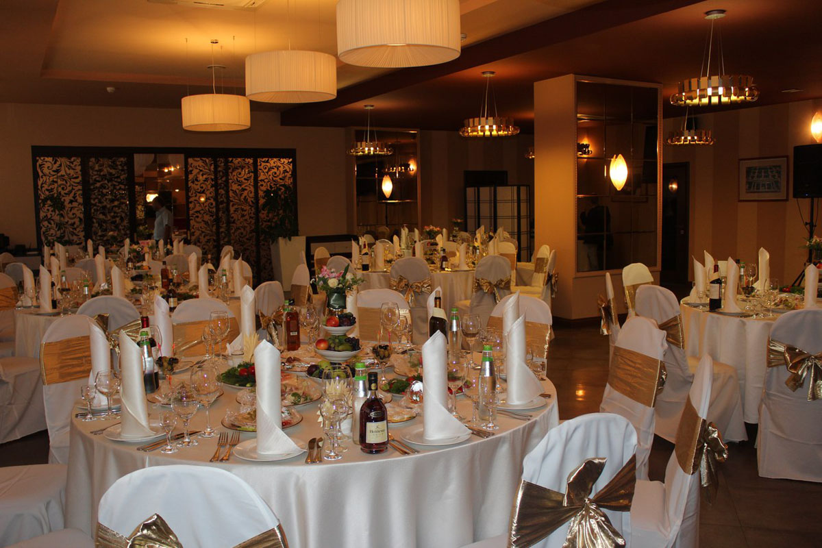 Основной зал — Кафе Шоколад