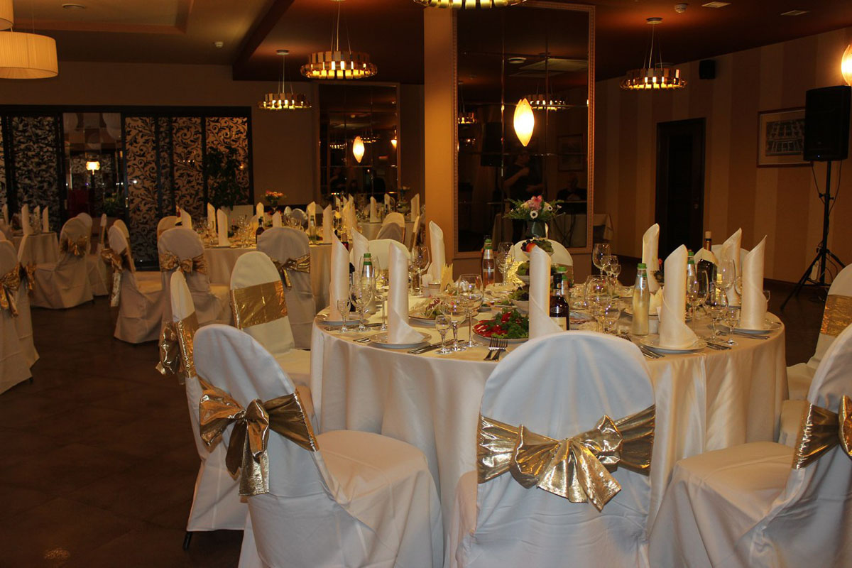 Основной зал — Кафе Шоколад