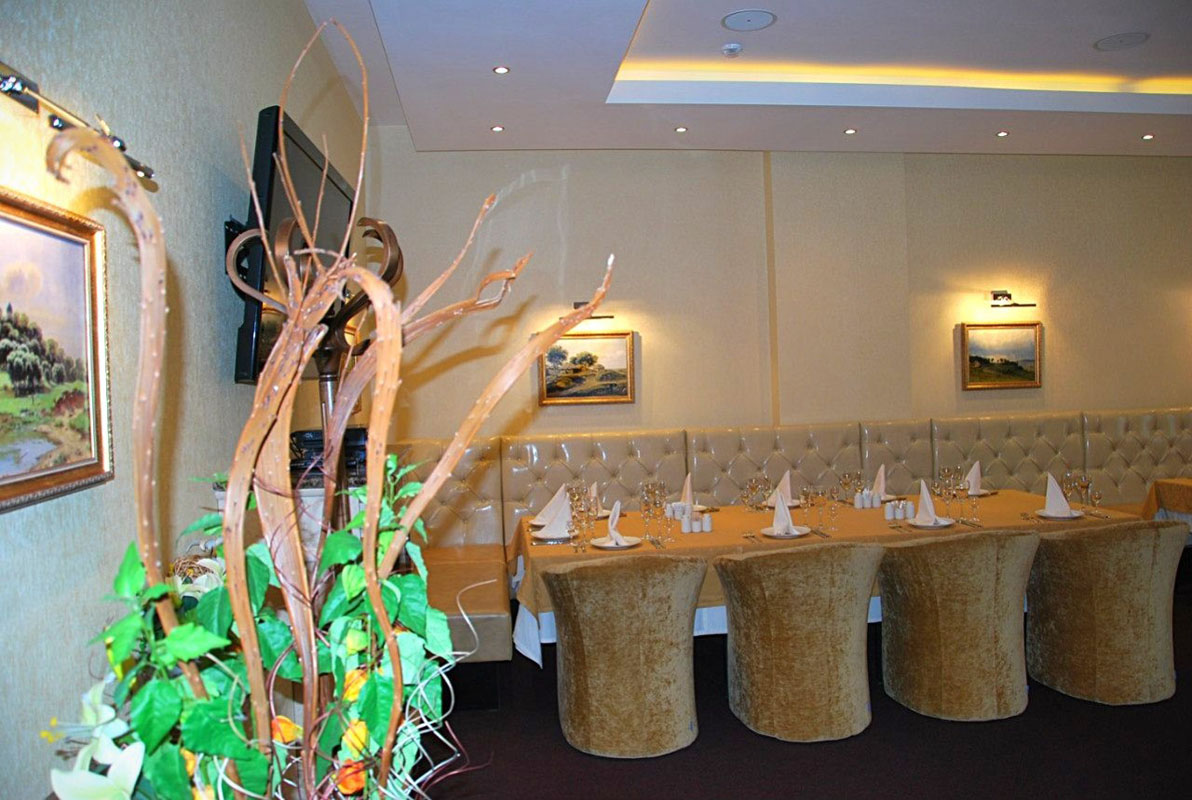 Каминный зал — Ресторан Вояж