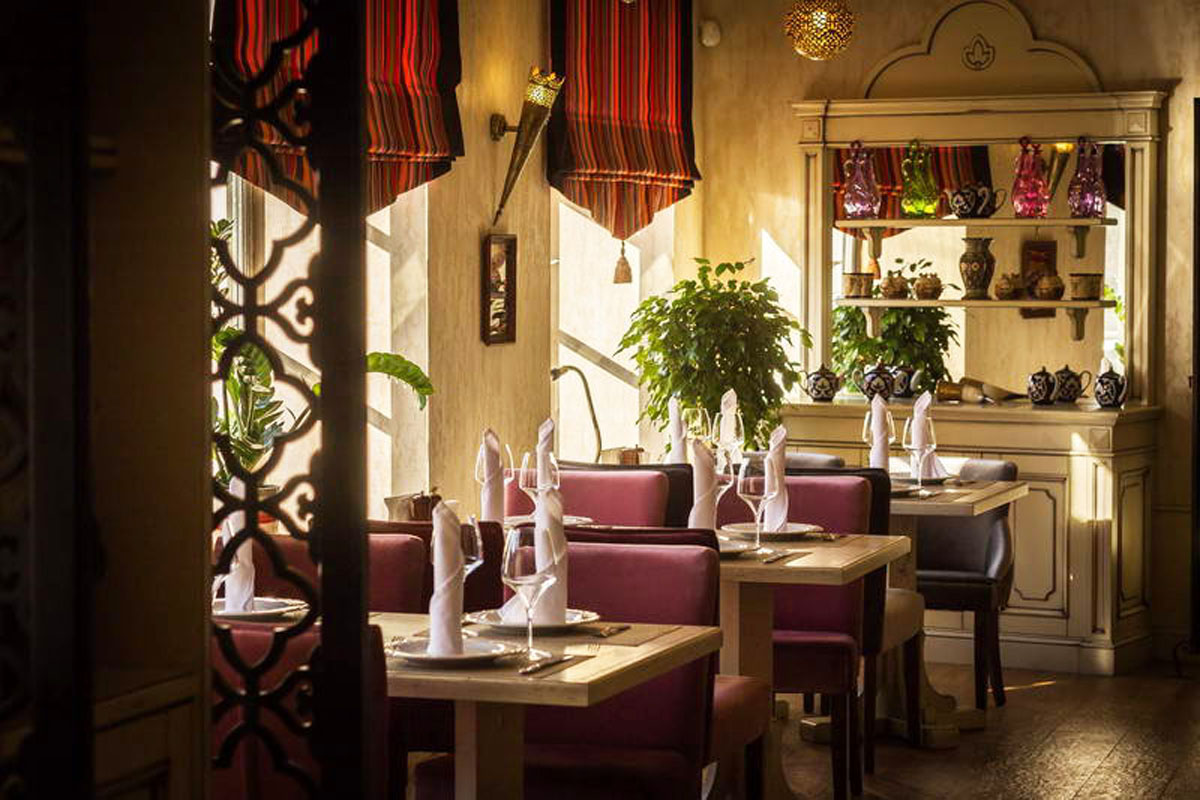 Первый этаж — Ресторан Баязет