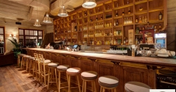 Основной зал