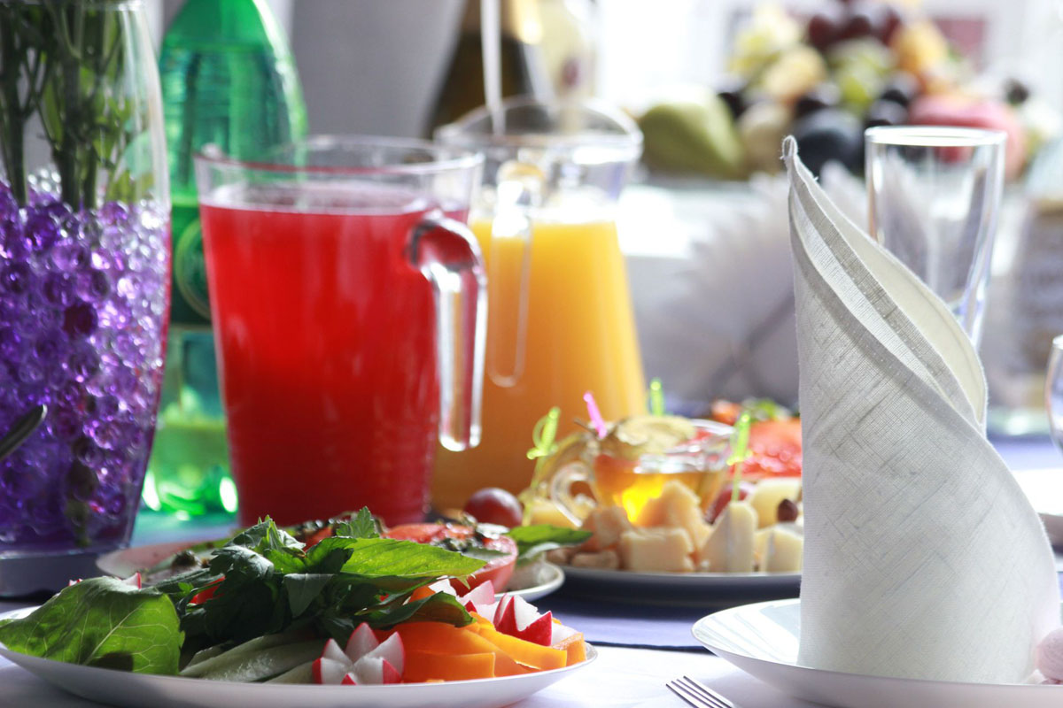 Основной зал — Арт-кафе Carpe-Diem