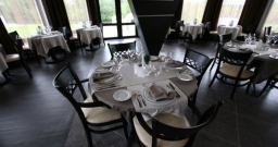 Основной зал