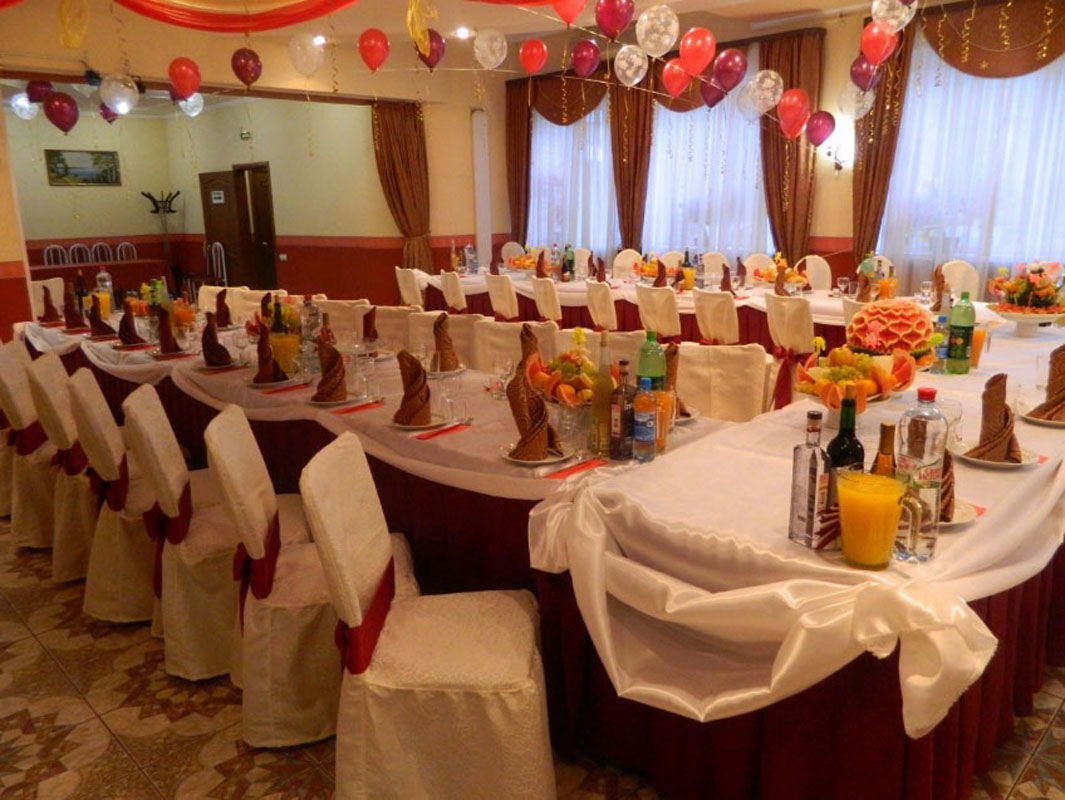 Основной зал — Ресторан Колесо