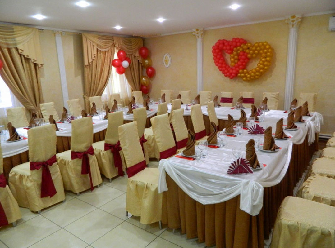 Малый зал — Ресторан Колесо