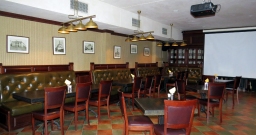 Основной зал — интерьер зала